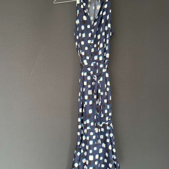 Karl Lagerfeld Paris Asymmetrical Square Mock Neck Maxi Dress Size 2 - Picture 2 of 4